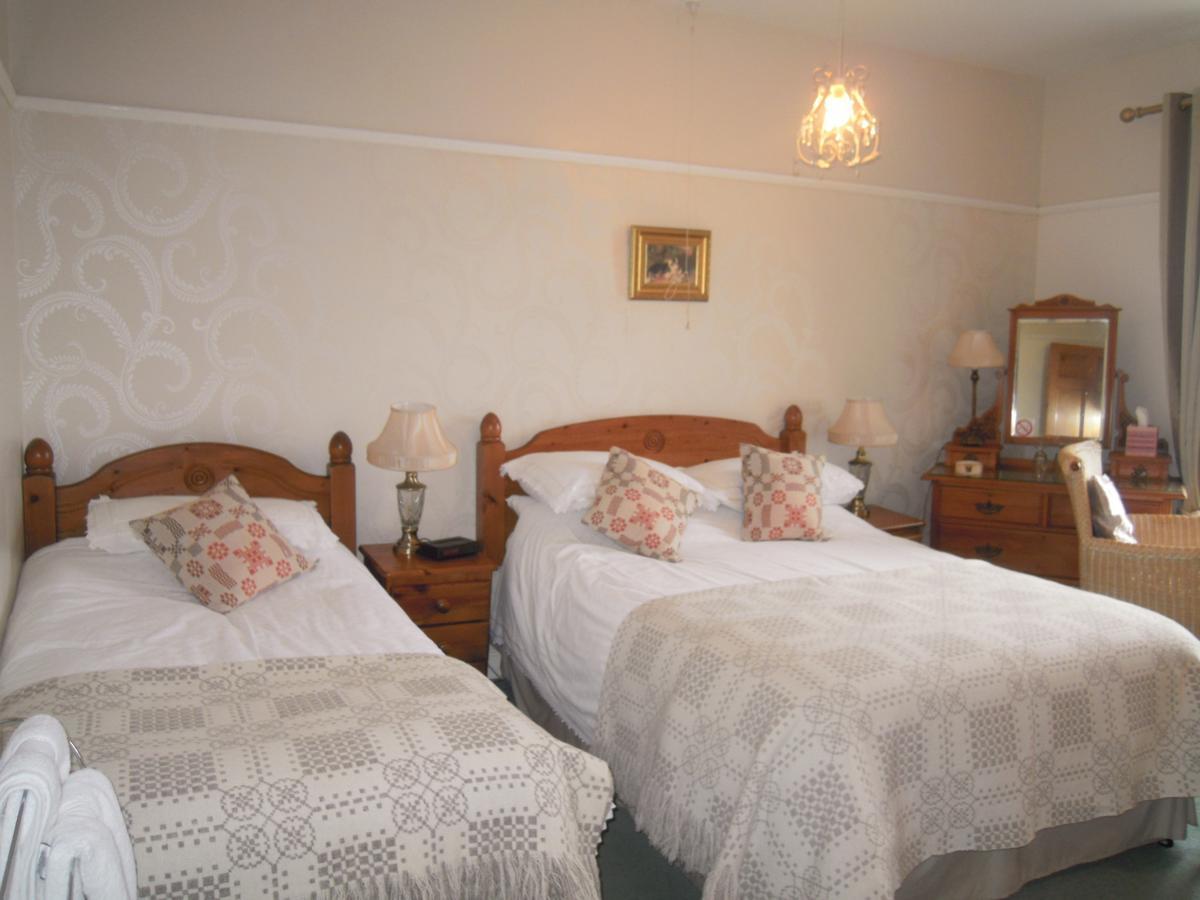 Gogarth Hall Farm Holidays Pennal Екстер'єр фото